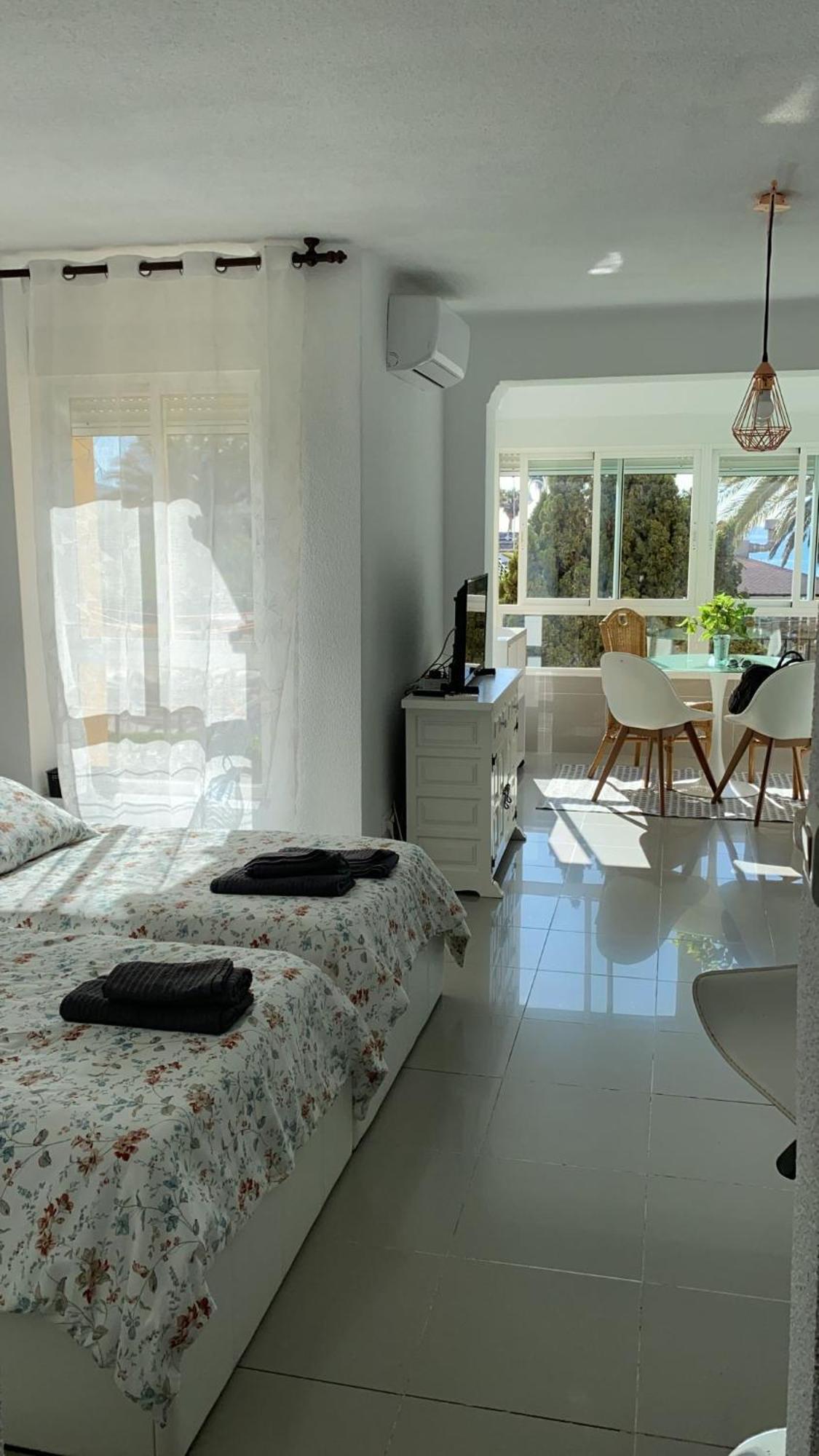 Las Palmeras Algarrobo Costa Luaran gambar